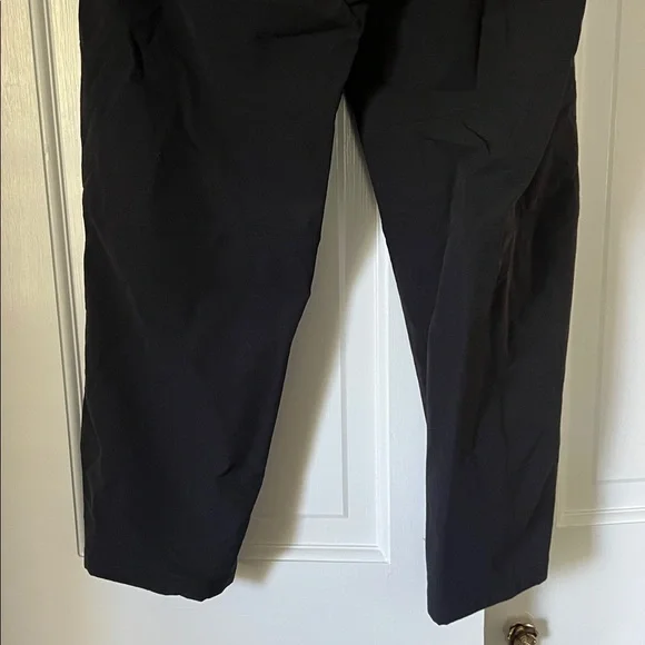 Outdoor Voices Black RekTrek 26” Activewear Pants - Picture 4 of 6